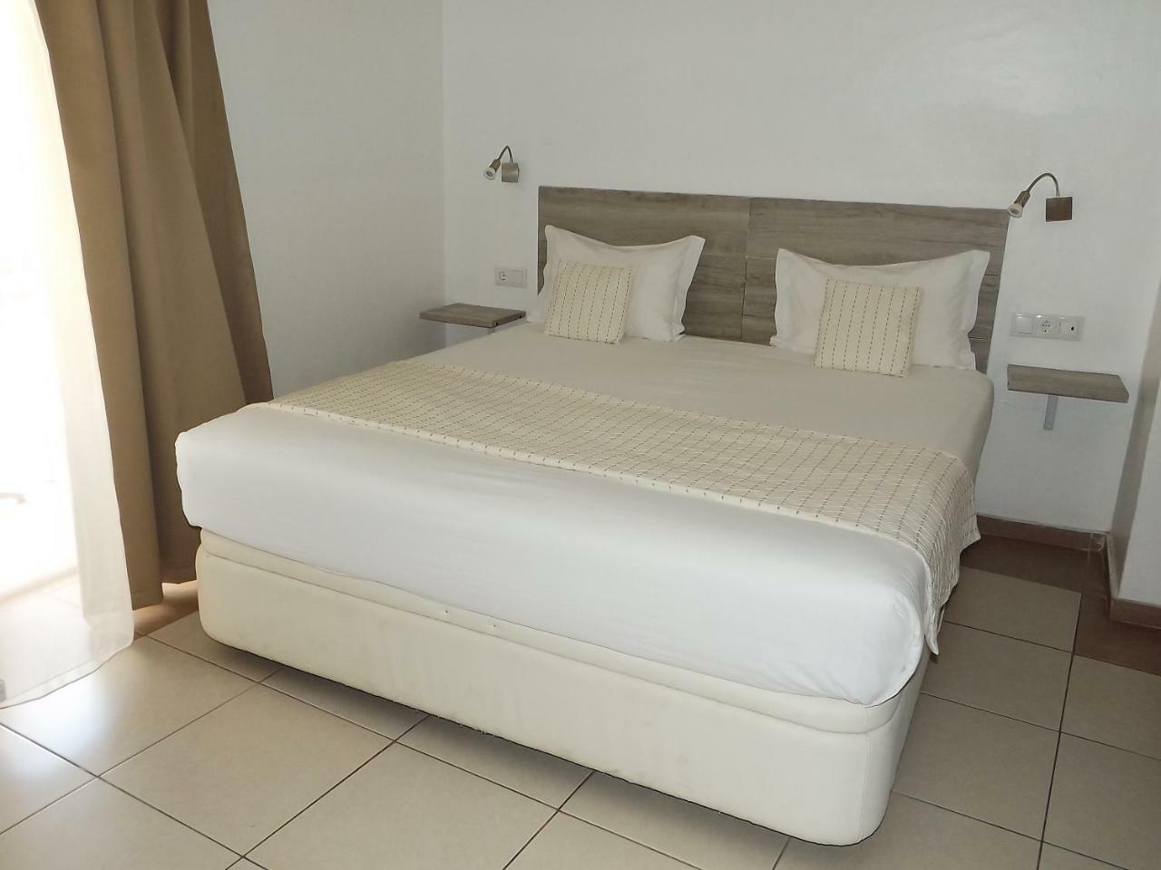 Hotel Mar Azul Лагос Екстериор снимка
